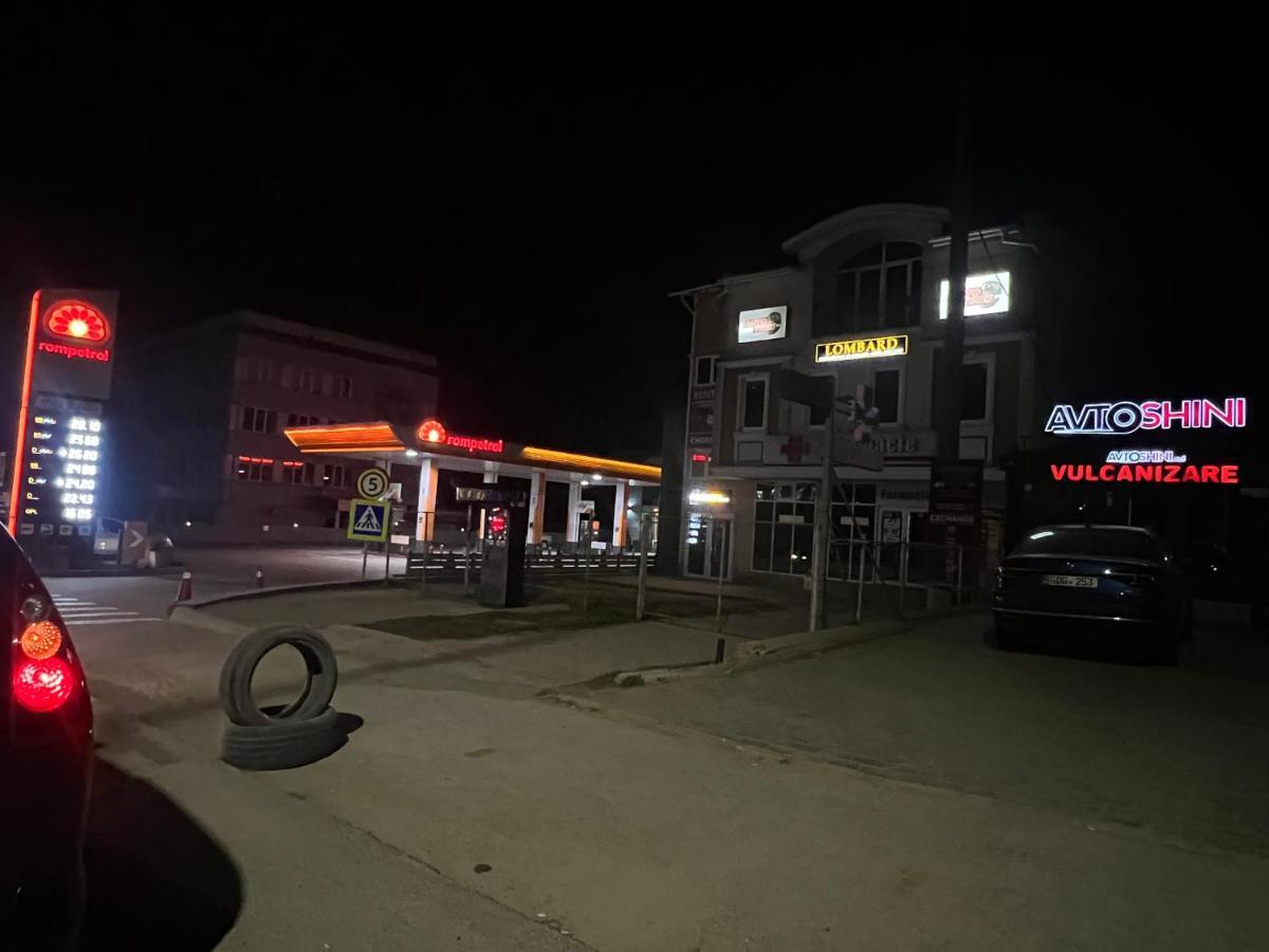 Hi-Tech Aparts Chişinău Eksteriør billede