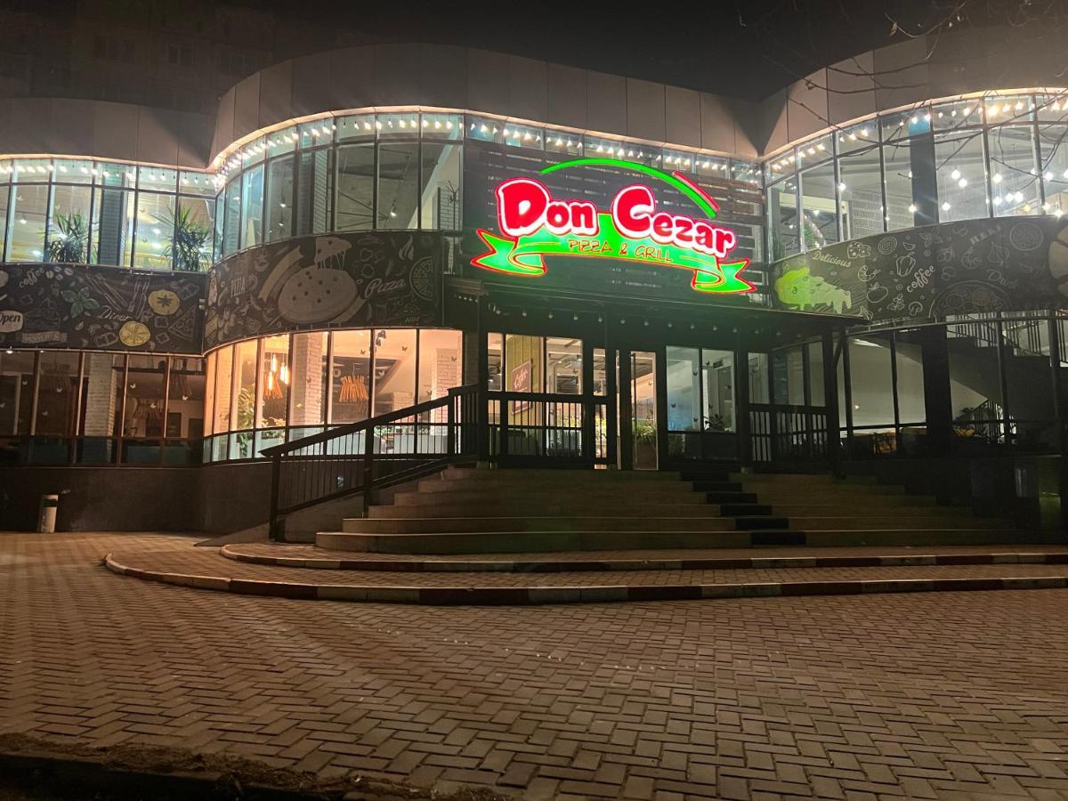 Hi-Tech Aparts Chişinău Eksteriør billede