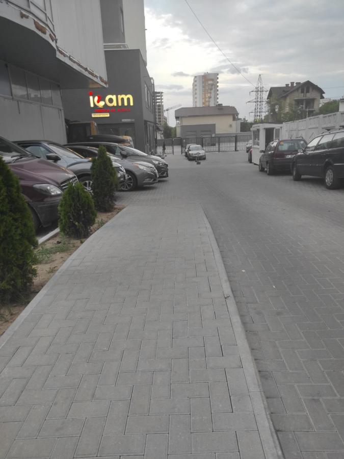 Hi-Tech Aparts Chişinău Eksteriør billede