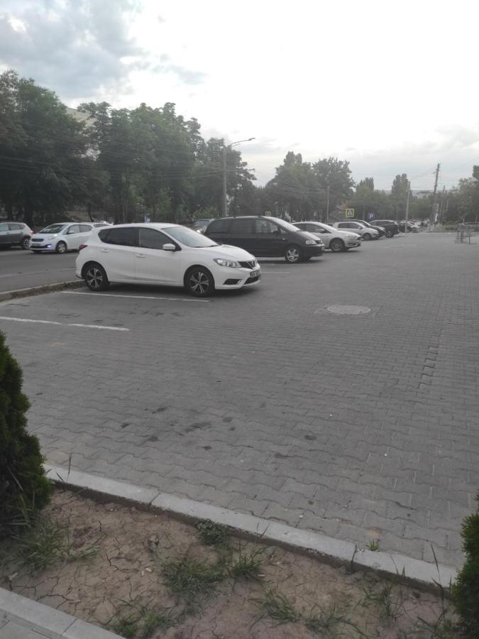Hi-Tech Aparts Chişinău Eksteriør billede